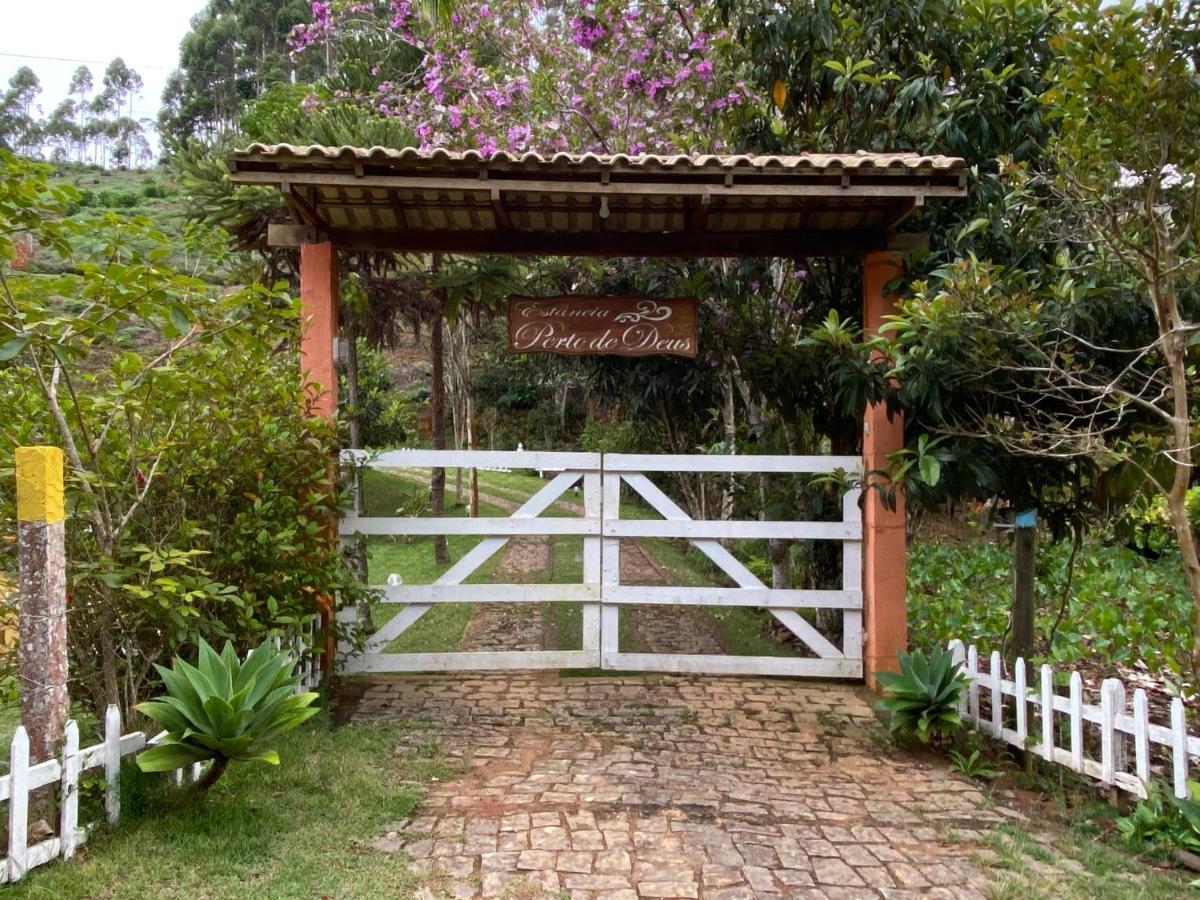 Chale Da Estancia Santa Teresa - Es Alto Sao Lourenco- Proximo Ao Circuito Caravaggio Zewnętrze zdjęcie